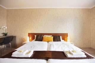 Отель Мажор Химки Химки Стандартный двухместный номер с 1 кроватью или 2 отдельными кроватями-4